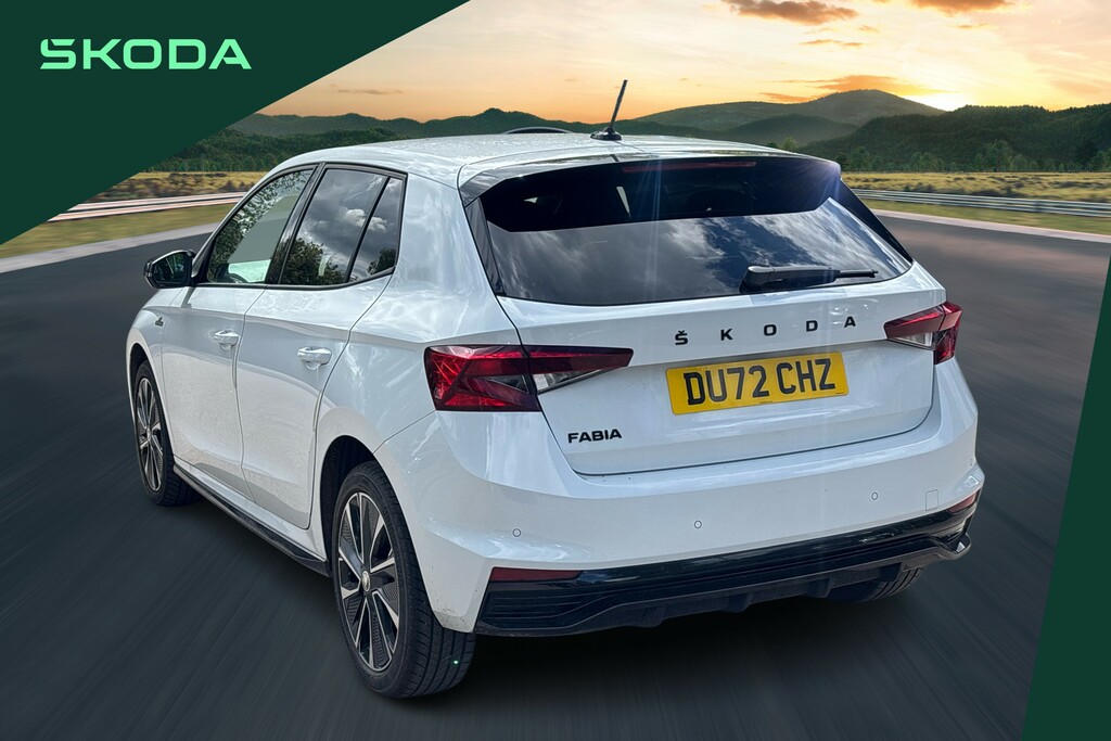 Skoda Fabia 1.0 Tsi 110 Monte Carlo White #4