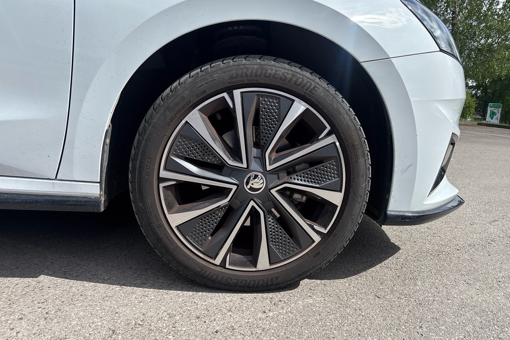 Skoda Fabia 1.0 Tsi 110 Monte Carlo White #6
