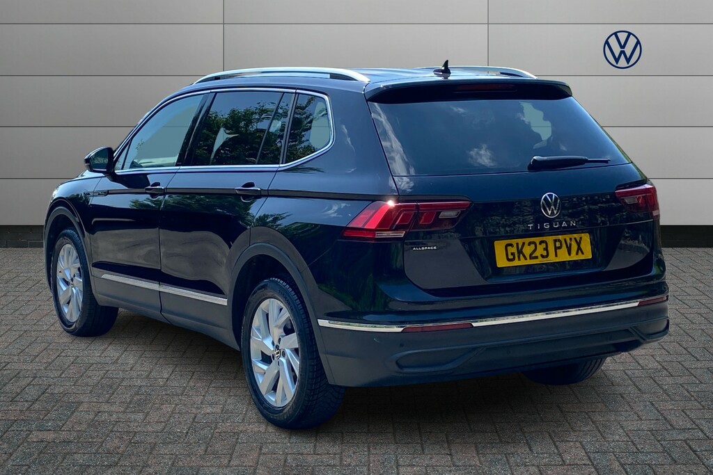 Volkswagen Tiguan Allspace 1.5 Tsi Life Dsg Black #3