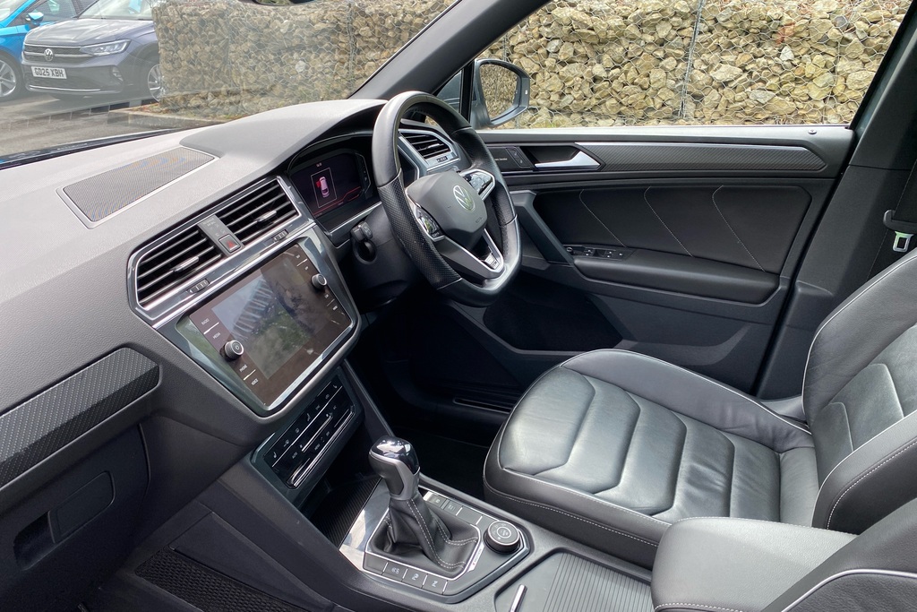 Volkswagen Tiguan 2.0 Tdi 4Motion R-line Dsg Grey #2