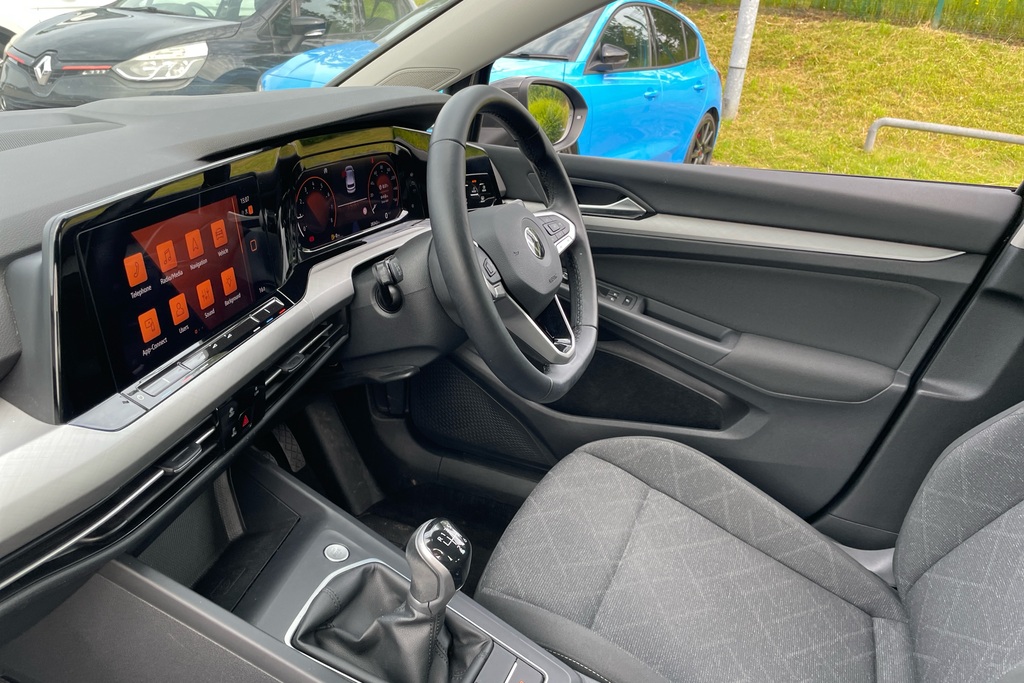 Volkswagen Golf 1.5 Tsi 150 Life YG22MXM Grey #2