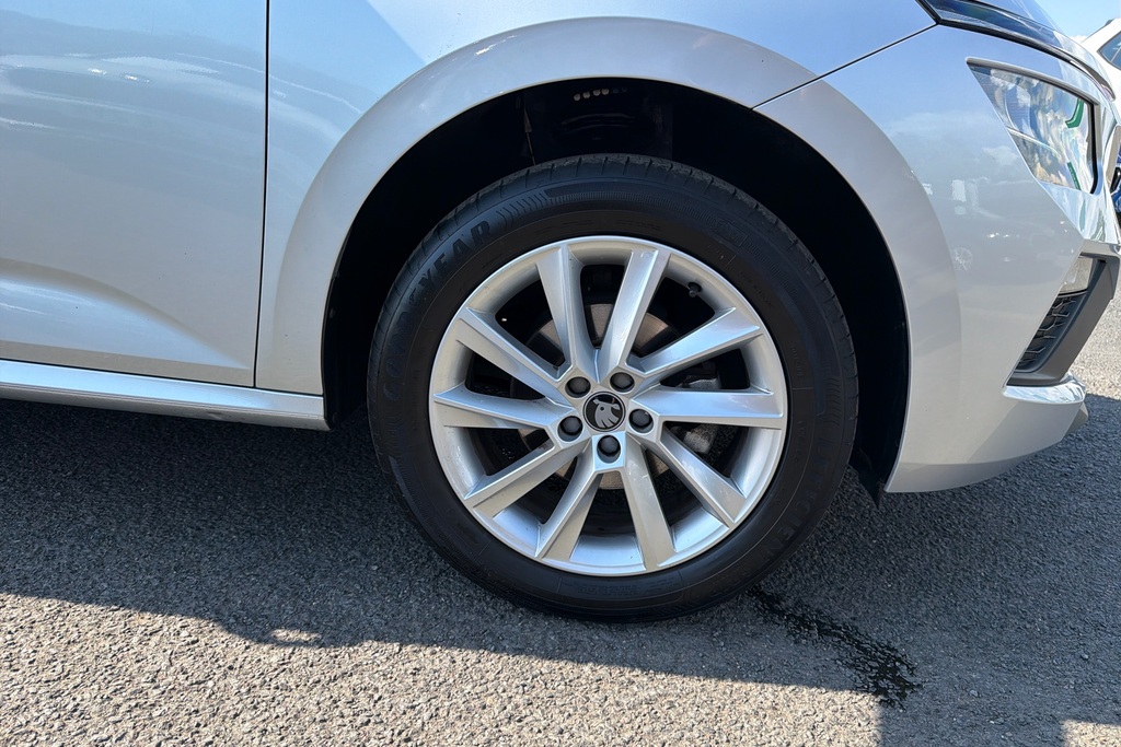 Skoda Kamiq 1.0 Tsi 95 Se Edition GL25XHT Silver #5