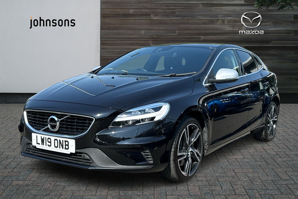 Volvo V40 T3 152 R Design Edition Geartronic Black #4