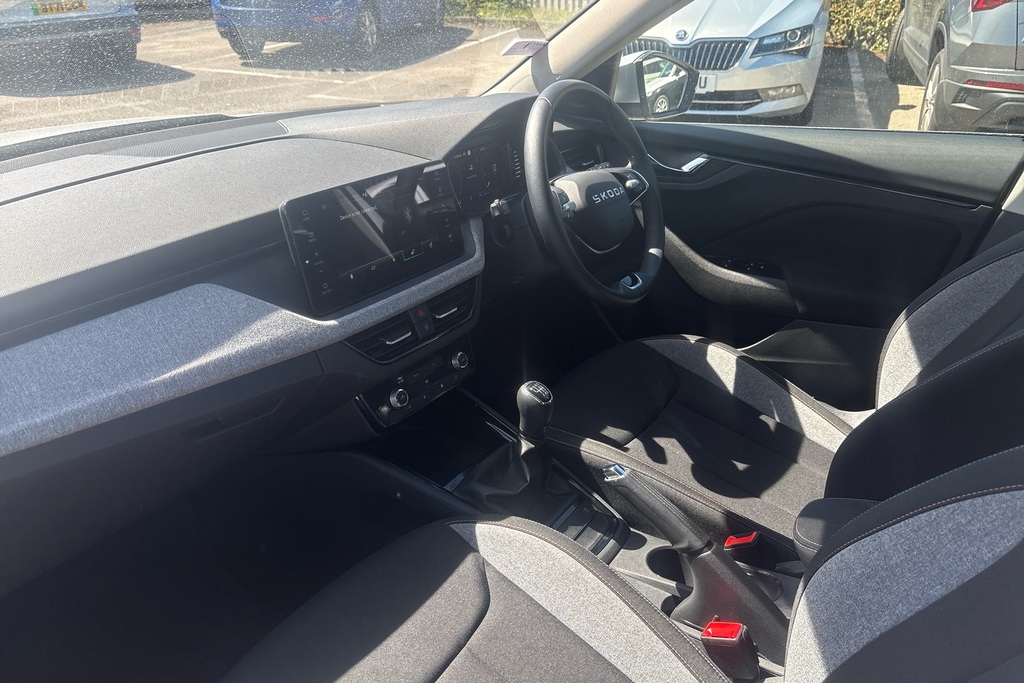 Skoda Kamiq 1.0 Tsi Se Edition GL25UUX Silver #2
