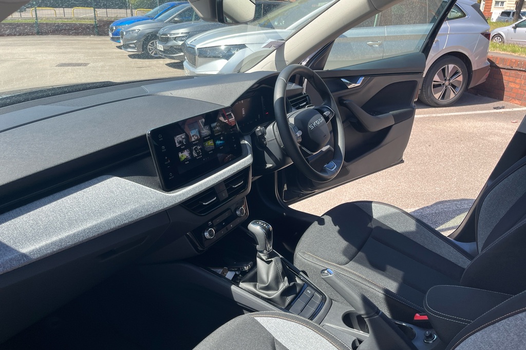 Skoda Kamiq 1.0 Tsi Se Edition Dsg DG75EEF Black #2