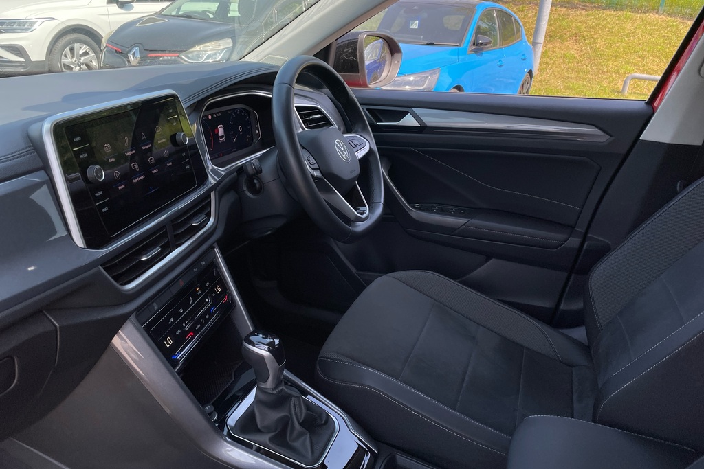 Volkswagen T-Roc 1.5 Tsi Style Dsg WF23MXX Red #2
