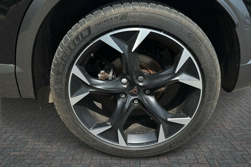 Cupra Formentor 1.5 Tsi 150 V2 Dsg LT23NZW Black #5