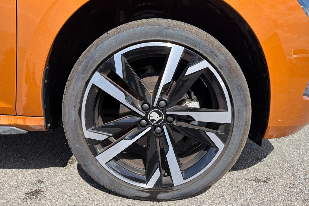 Skoda Kamiq 1.5 Tsi Monte Carlo Edition Dsg KP75XCC Orange #5
