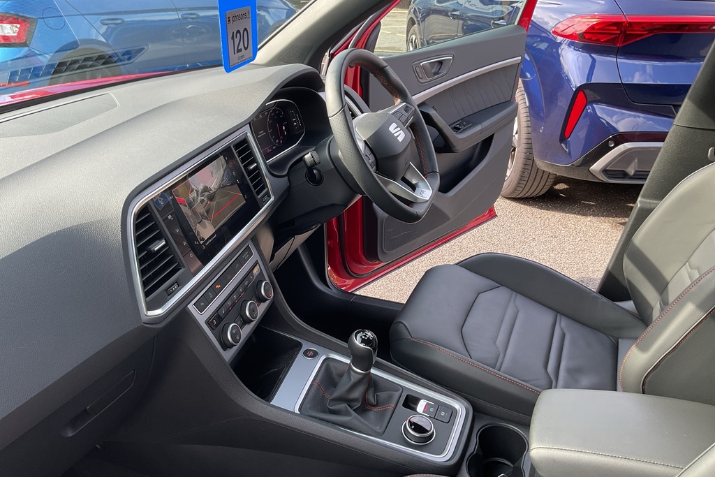 Seat Ateca 1.5 Tsi Evo Fr Black Edition Red #2