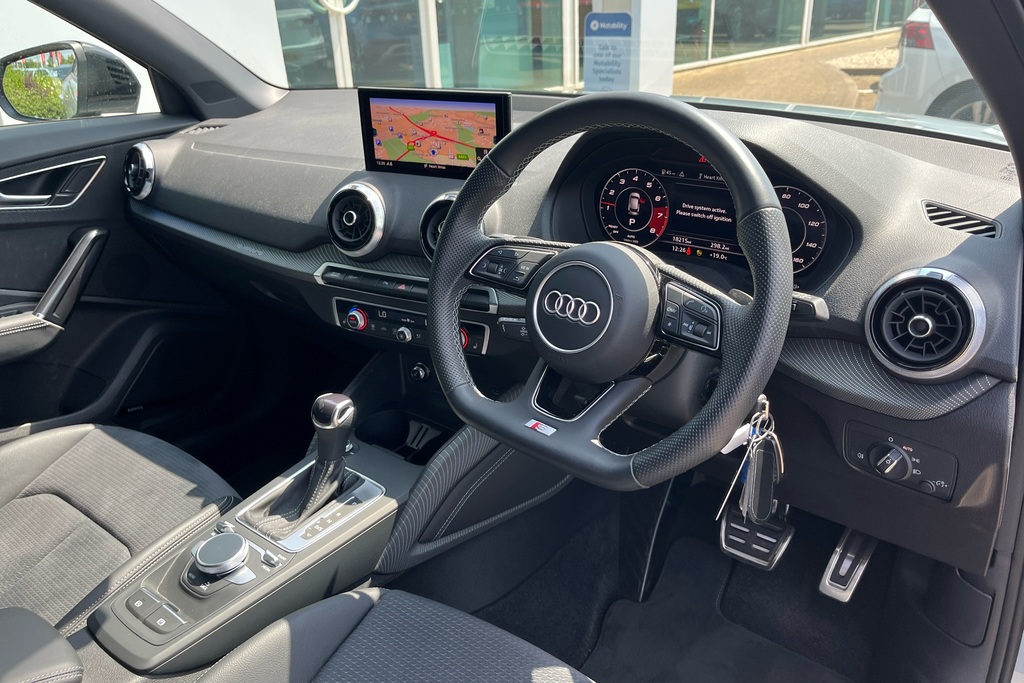 Audi Q2 Sq2 Quattro Black Edition S Tronic BD22ZJZ Grey #6