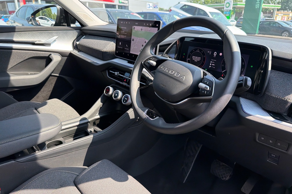 Skoda Kodiaq 1.5 Tsi E-tec Se Dsg 7 Seat GD25PXS Black #6