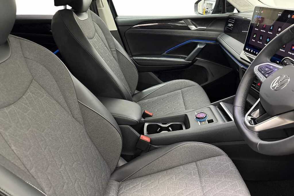 Volkswagen Tiguan 1.5 Tsi Ehybrid Match Dsg KS75EHP Black #3