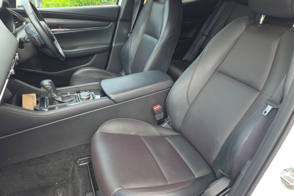 Mazda 3 2.0 E-skyactiv G Mhev Gt Sport White #6