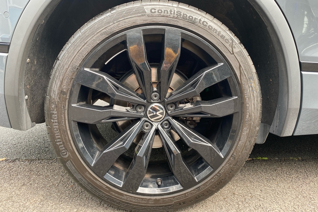 Volkswagen Tiguan 1.5 Tsi 150 Black Edition Dsg YG24VNA Grey #5