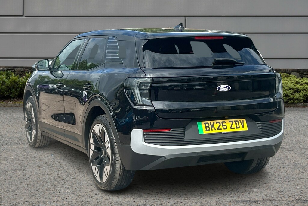 Ford Explorer Premium Black #3