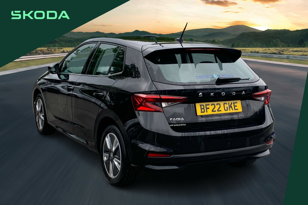 Skoda Fabia 1.0 Tsi Se L BF22GKE Black #3