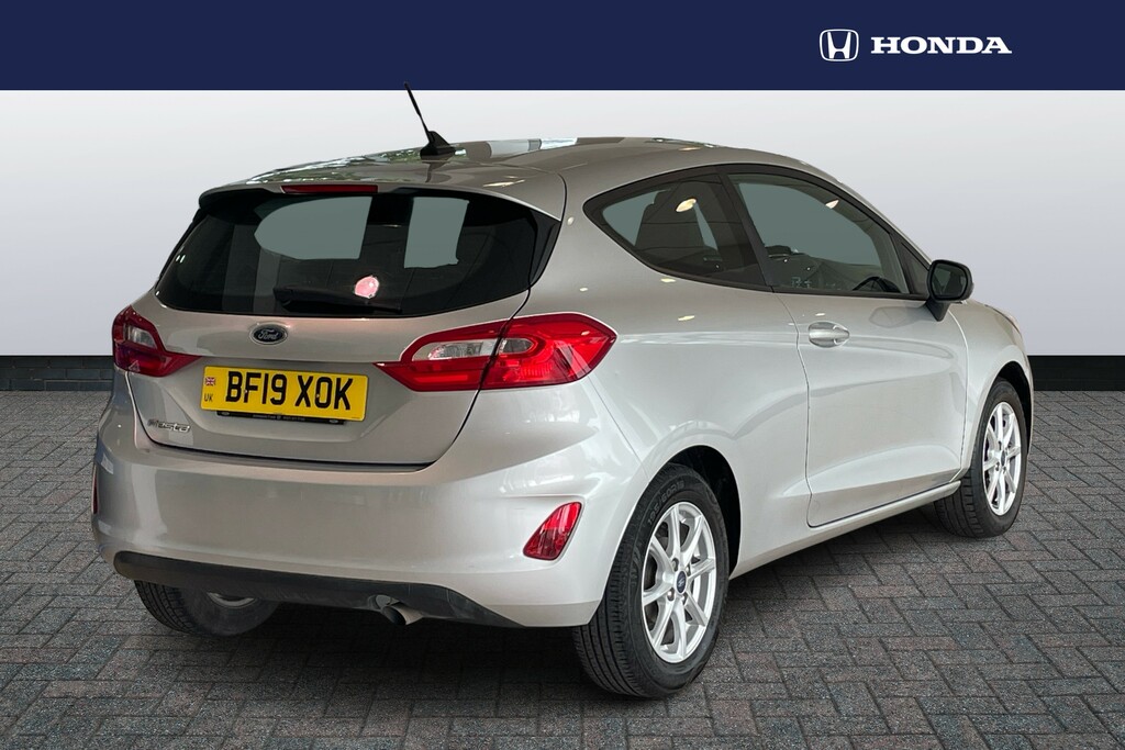 Ford Fiesta 1.1 Zetec Navigation BF19XOK Silver #5