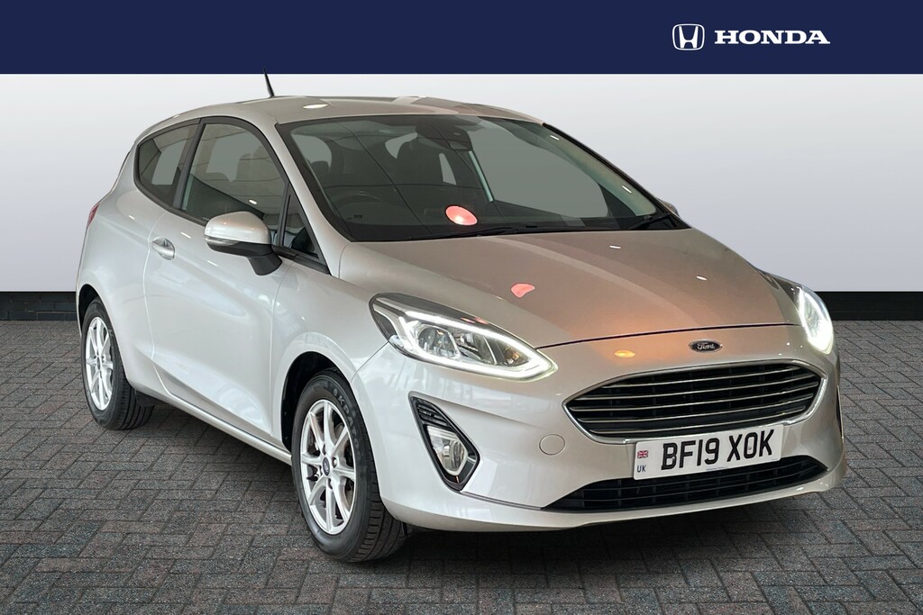 Ford Fiesta 1.1 Zetec Navigation Silver