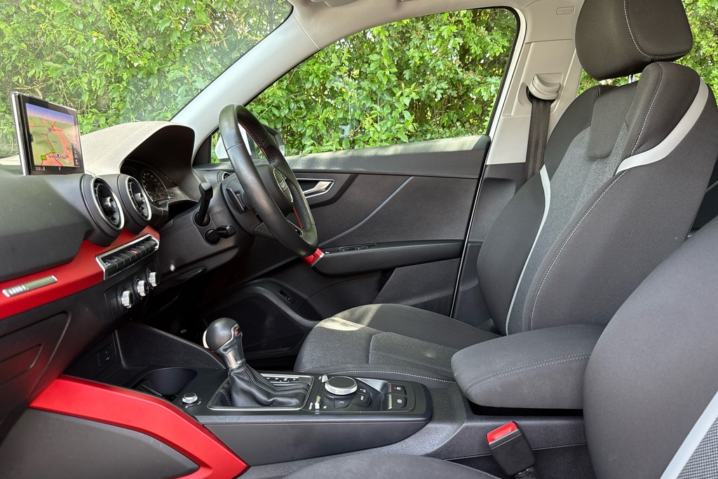 Audi Q2 30 Tdi Sport S Tronic White #6