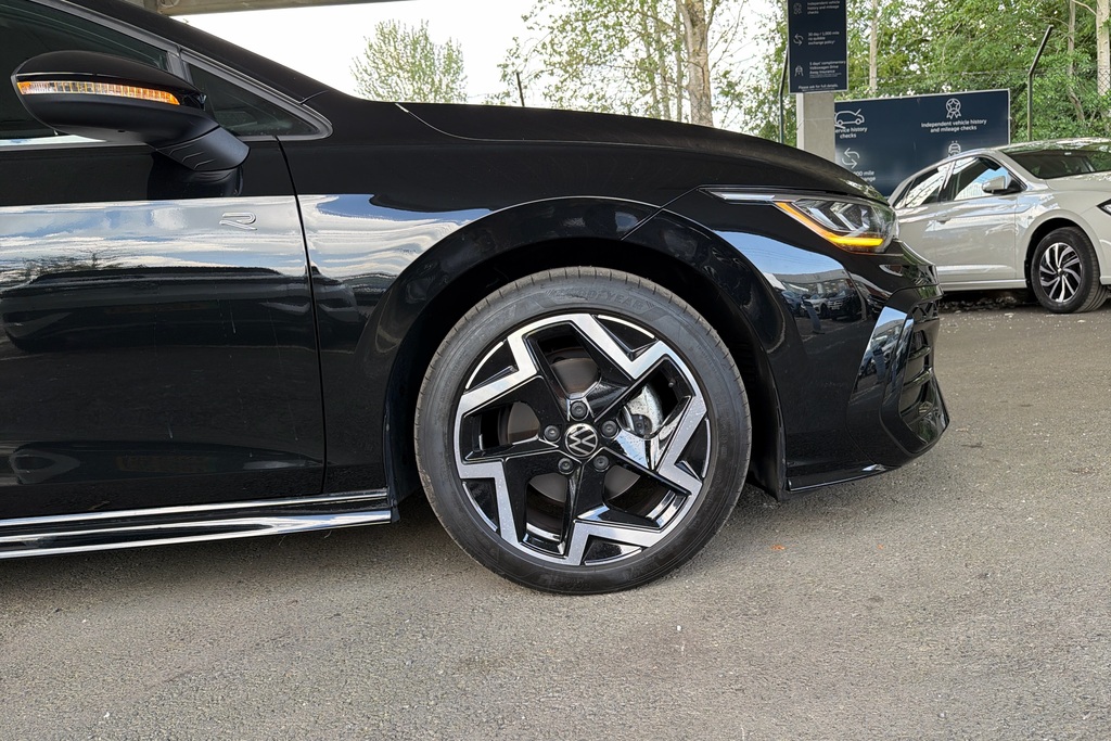 Volkswagen Golf 1.5 Etsi 150 R-line Dsg AF75YLH Black #5