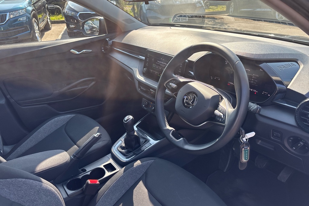 Skoda Fabia 1.0 Tsi Se Comfort DL24GWO Grey #6