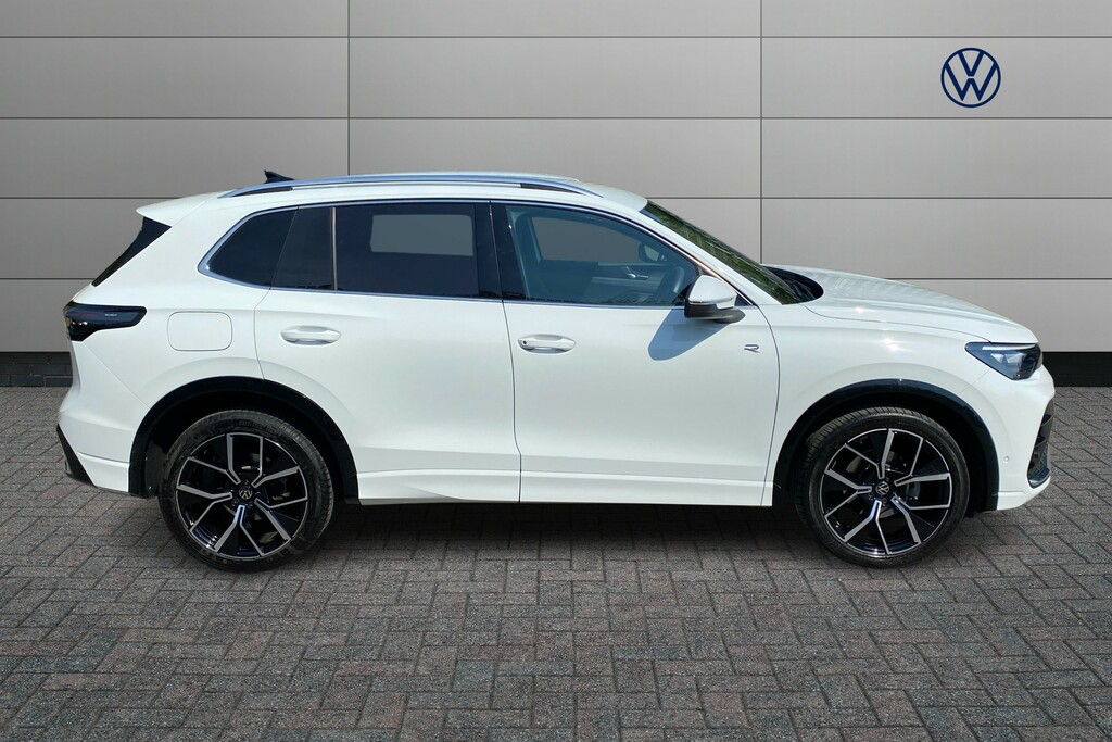 Volkswagen Tiguan 1.5 Etsi 150 R-line Dsg MW24YZK White #4