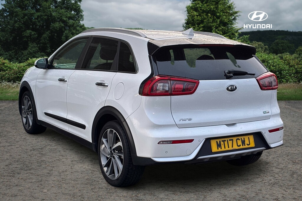 Kia Niro First Edition MT17CWJ White #2