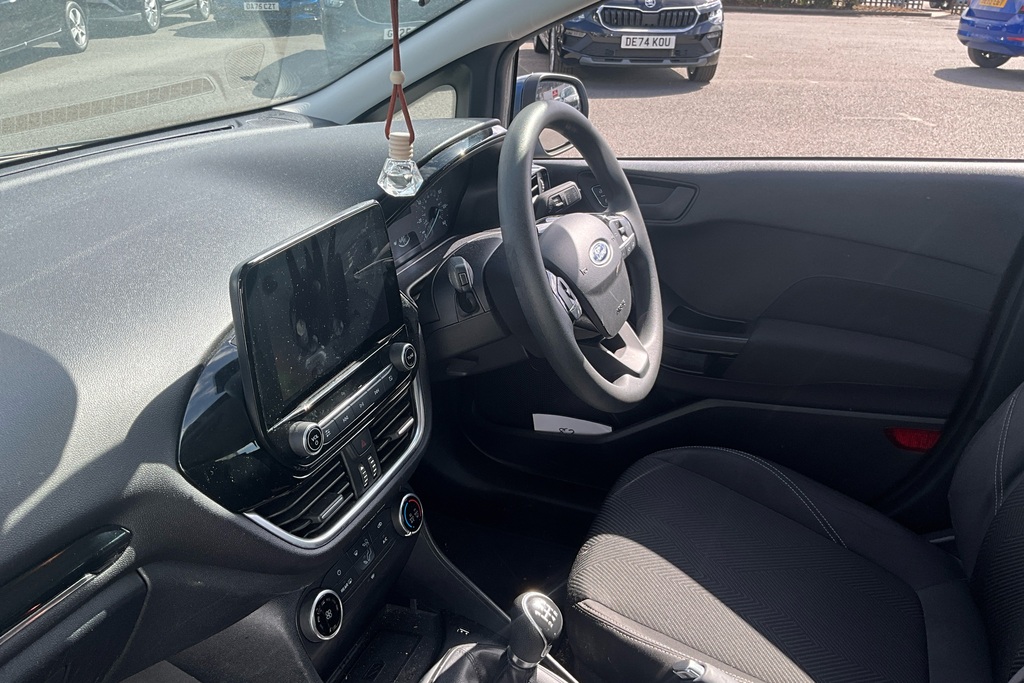 Ford Fiesta 1.1 75 Trend ML72ZLE Blue #2