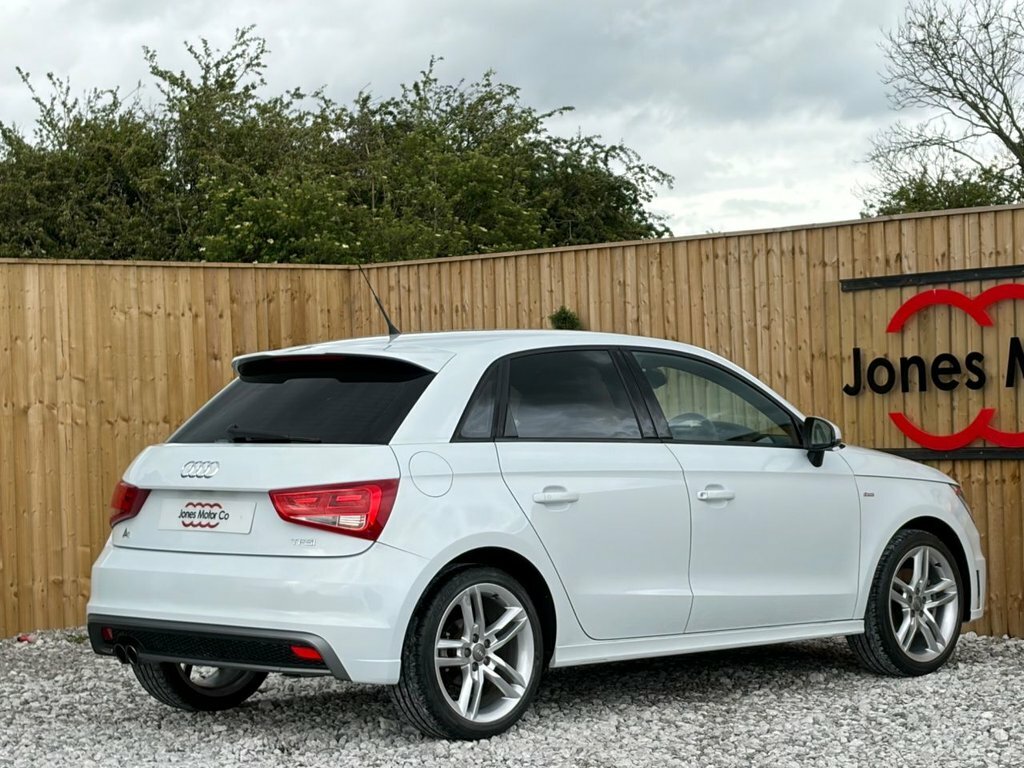 Audi A1 1L S Line White #6