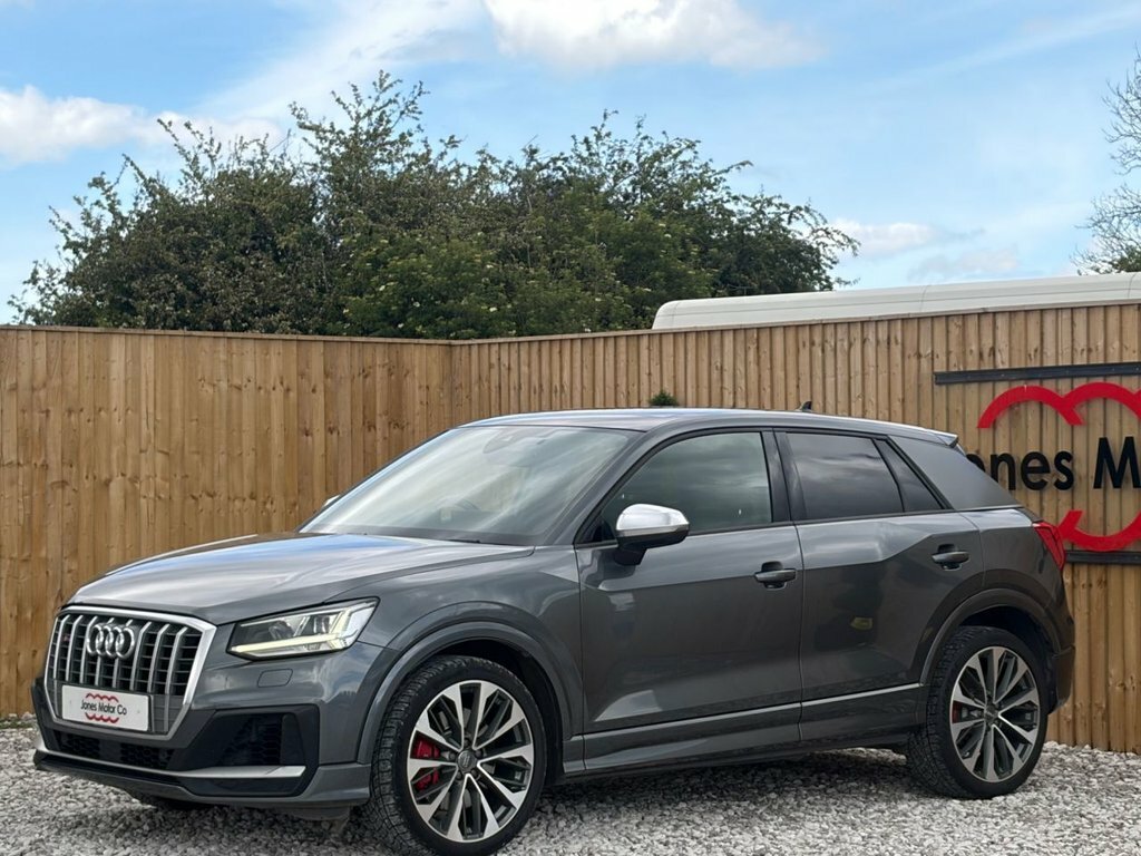 Audi SQ2 2L Black Edition Grey #3