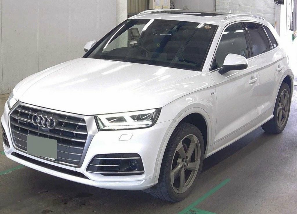 Audi Q5 2L S Line GU18JMC Black #2