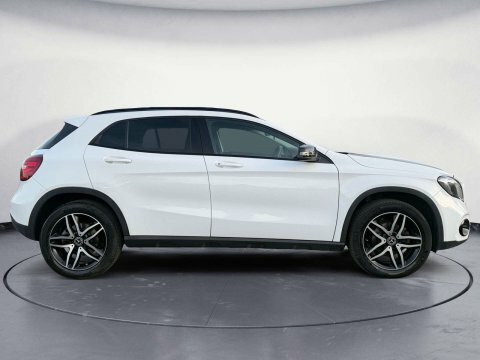 Mercedes-Benz GLA Class 1.6 Gla 180 NL69CNV White #6