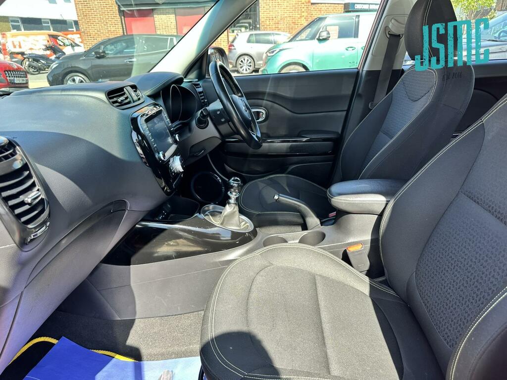 Kia Soul 1.6 Crdi Connect Plus Suv Euro 5 Red #5