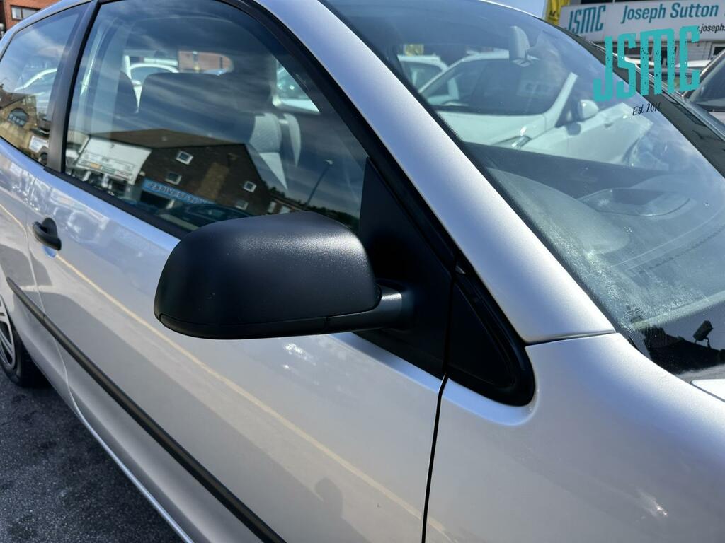 Volkswagen Polo E Red #28