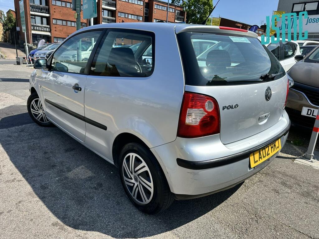 Volkswagen Polo E Red #3
