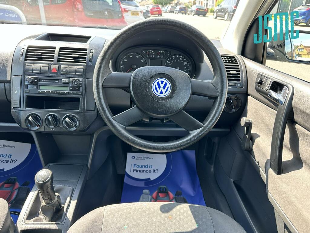 Volkswagen Polo E Red #17