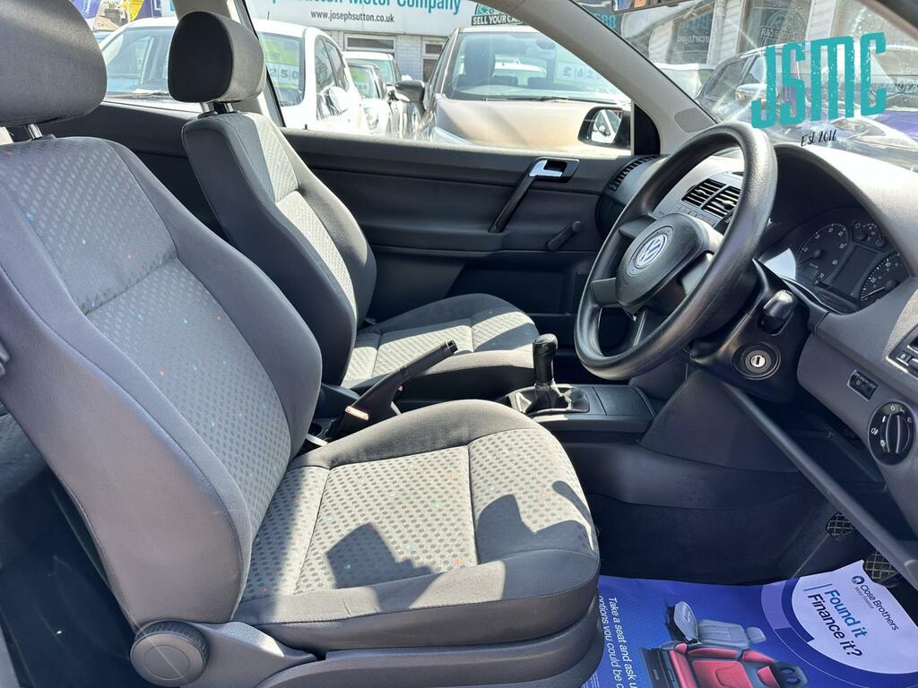 Volkswagen Polo E Red #9