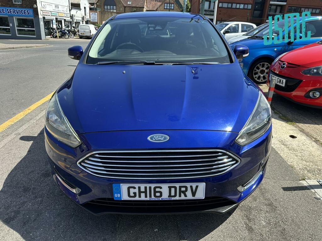 Ford Focus 1.0T Ecoboost Titanium Hatchback GH16DRV Blue #4