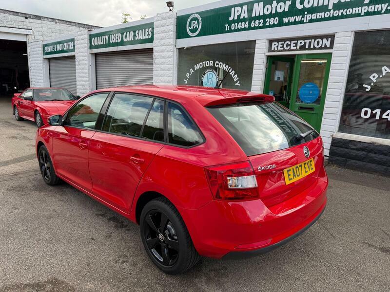 Skoda Rapid Spaceback 1.2-tsi-se-tech-hatchback-5dr-petrol-dsg-euro-6-s Red #3