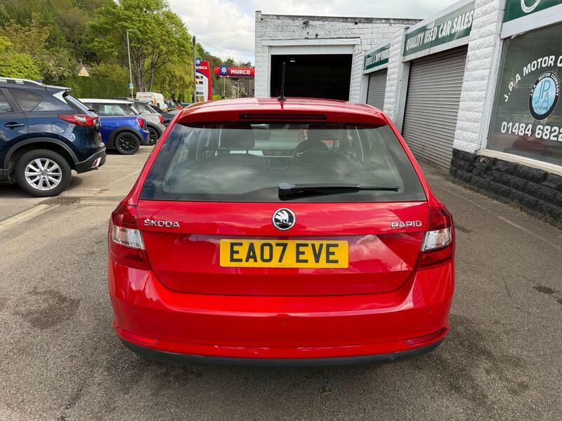 Skoda Rapid Spaceback 1.2-tsi-se-tech-hatchback-5dr-petrol-dsg-euro-6-s Red #4