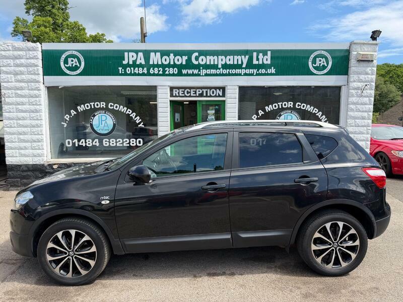 Nissan Qashqai 1.5-dci-n-tec-suv-5dr-diesel-manual-2wd-euro-5-11 Black #2