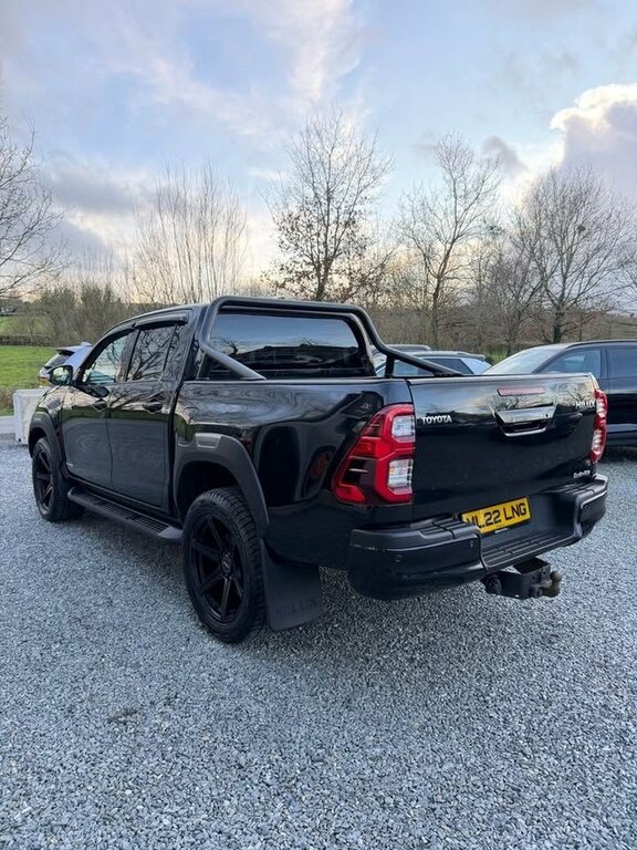 Toyota HILUX 2022 2.8 D-4d Invincible Pickup Double Cab Die ML22LNG Black #4