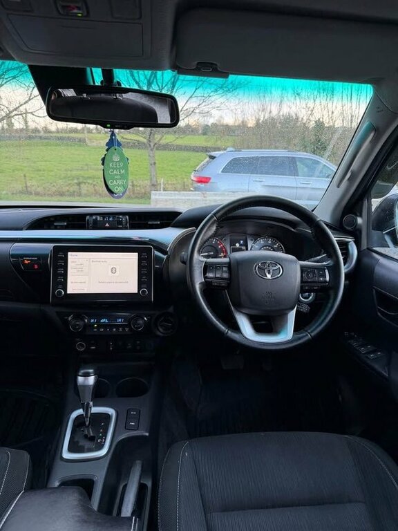 Toyota HILUX 2022 2.8 D-4d Invincible Pickup Double Cab Die ML22LNG Black #6