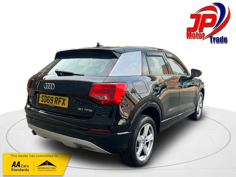 Audi Q2 Tfsi Sport SD69RFX Black #6