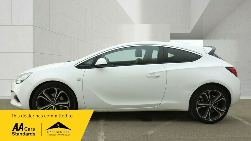 Vauxhall Astra GTC Limited Edition S S White #6