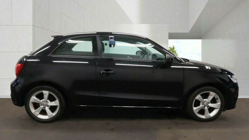 Audi A1 Tfsi Sport MT17ZHU Black #5