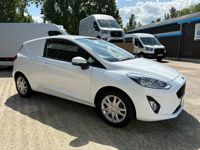 Ford Fiesta Van White #2