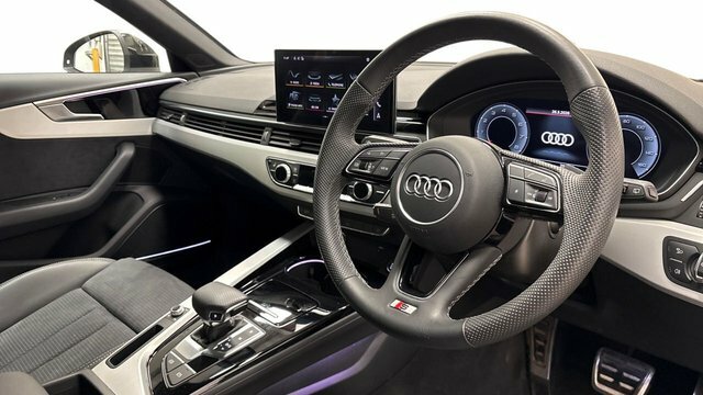 Audi A4 Avant 2024 2.0 Tfsi 40 S Line Estate S Tronic Black #4