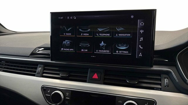 Audi A4 Avant 2024 2.0 Tfsi 40 S Line Estate S Tronic Black #6