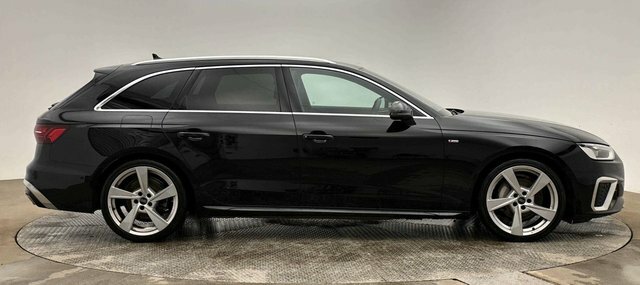 Audi A4 Avant 2024 2.0 Tfsi 40 S Line Estate S Tronic Black #2